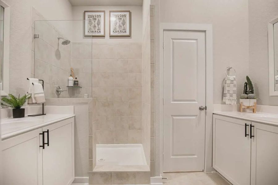 Representative furnished interior of a home built from the Pegasus by Chesmar Homes in Santa Rita Ranch, Liberty Hill (Image 7).