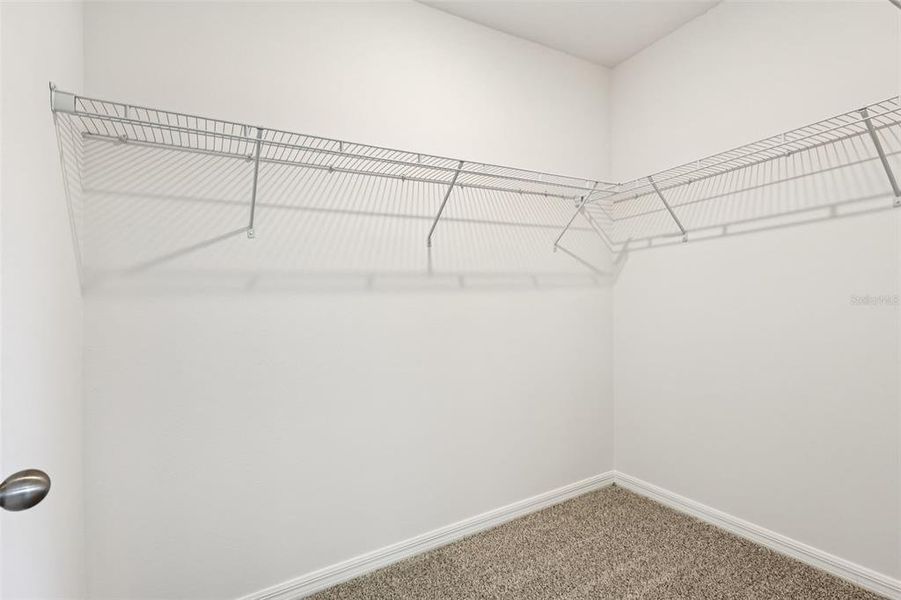 Spacious, unfurnished interior of a new home in Bradbury Creek - Signature Series, Haines City (Image 29).