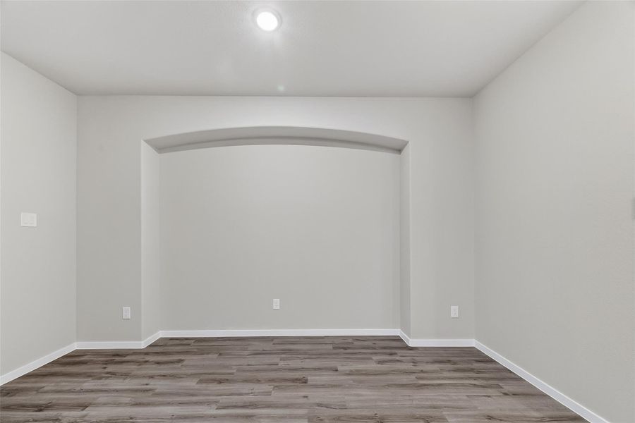 Spacious, unfurnished interior of a new home in Rollingbrook Estates, Baytown (Image 42).