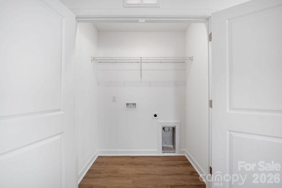 Spacious, unfurnished interior of a new home in , Concord (Image 21).