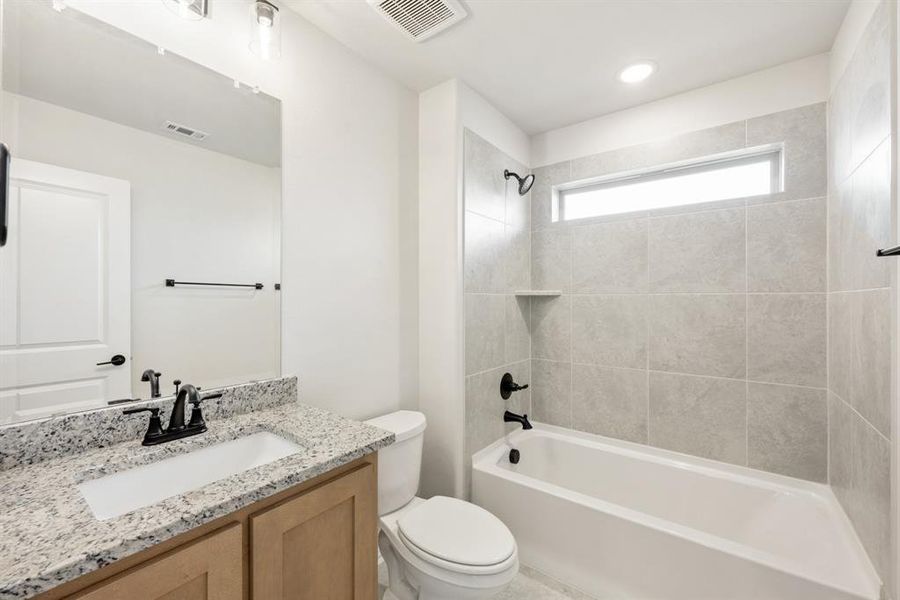 Furnished interior view inside a new home in ArrowBrooke, Aubrey (Image 15). Furnished interior view inside a new home in ArrowBrooke, Aubrey (Image 15).