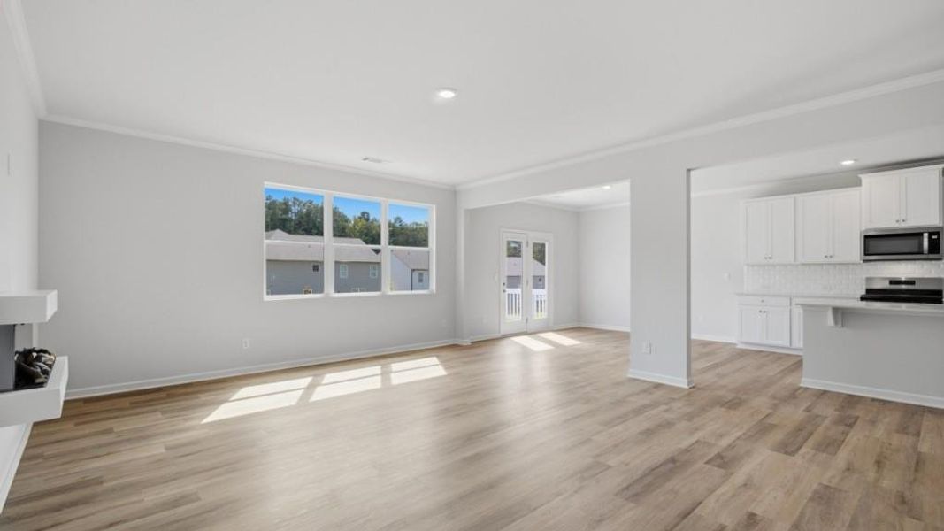 Spacious, unfurnished interior of a new home in Hamptons at Riverwood South, Dallas (Image 24).