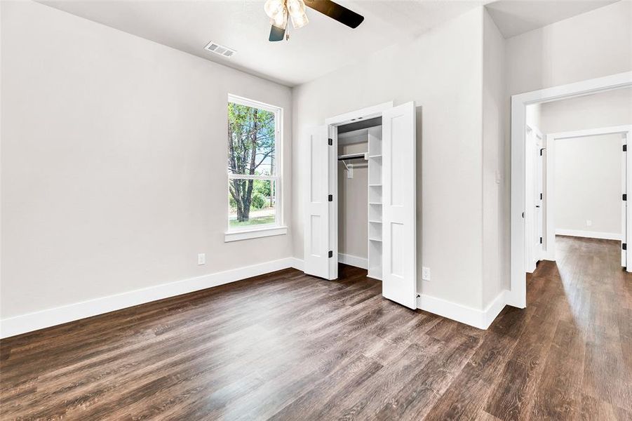 Spacious, unfurnished interior of a new home in , Ennis (Image 16). Spacious, unfurnished interior of a new home in , Ennis (Image 16).