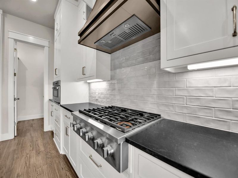 Image 37 of a home in . Image 37 of a home in .
