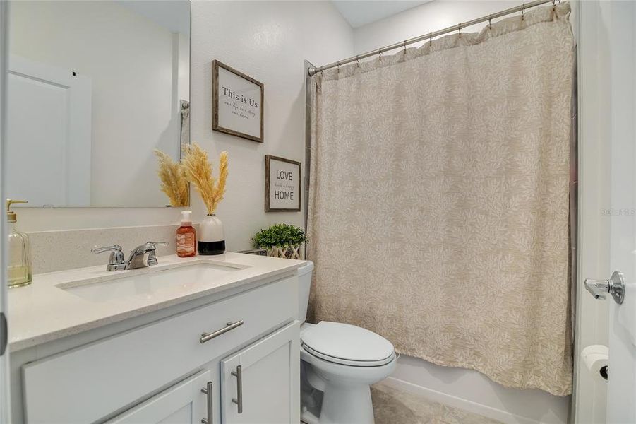 Furnished interior view inside a new home in , Kissimmee (Image 9).