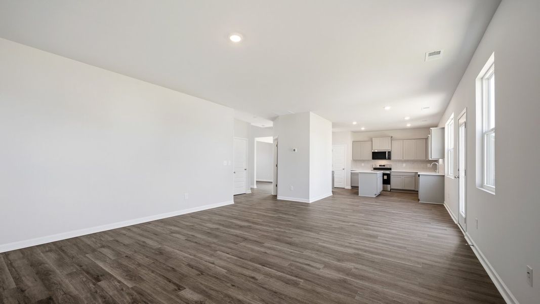 Spacious, unfurnished interior of a new home in Wildwood, Covington (Image 22).