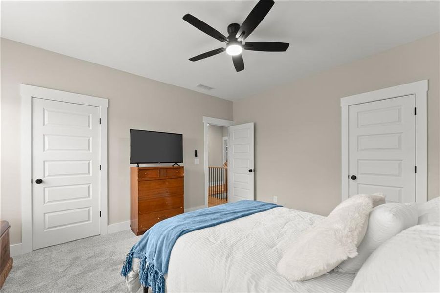 Furnished interior view inside a new home in , Jefferson (Image 32).