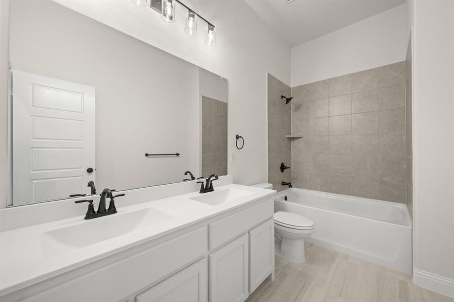 389 Paddle Boat- Bathroom-3351