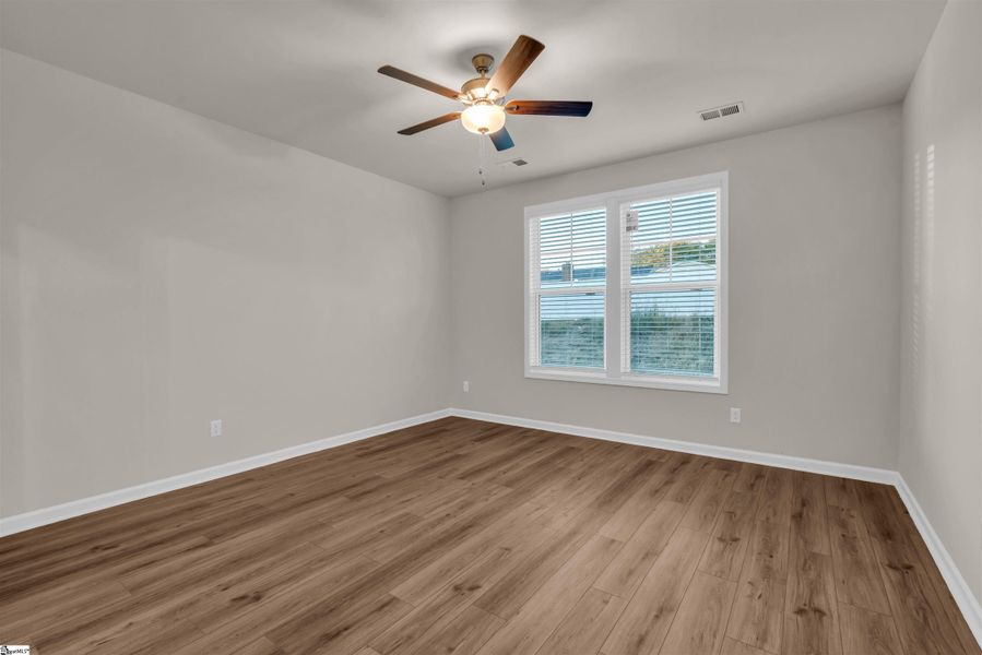 Spacious, unfurnished interior of a new home in Halton Oaks, Spartanburg (Image 21). Spacious, unfurnished interior of a new home in Halton Oaks, Spartanburg (Image 21).