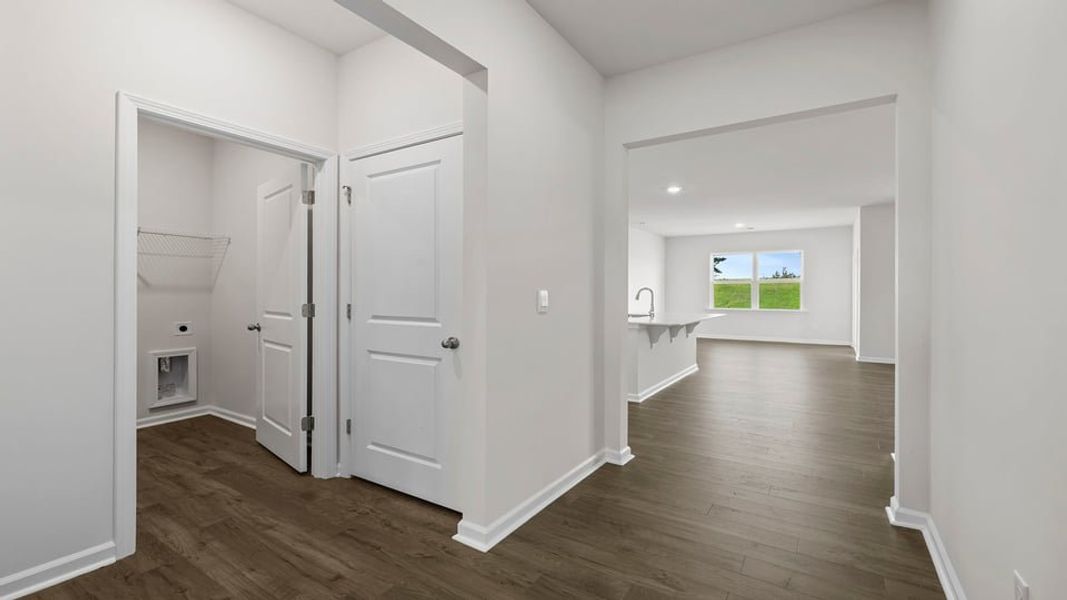Spacious, unfurnished interior of a new home in Sherwood Gardens, Landrum (Image 20).