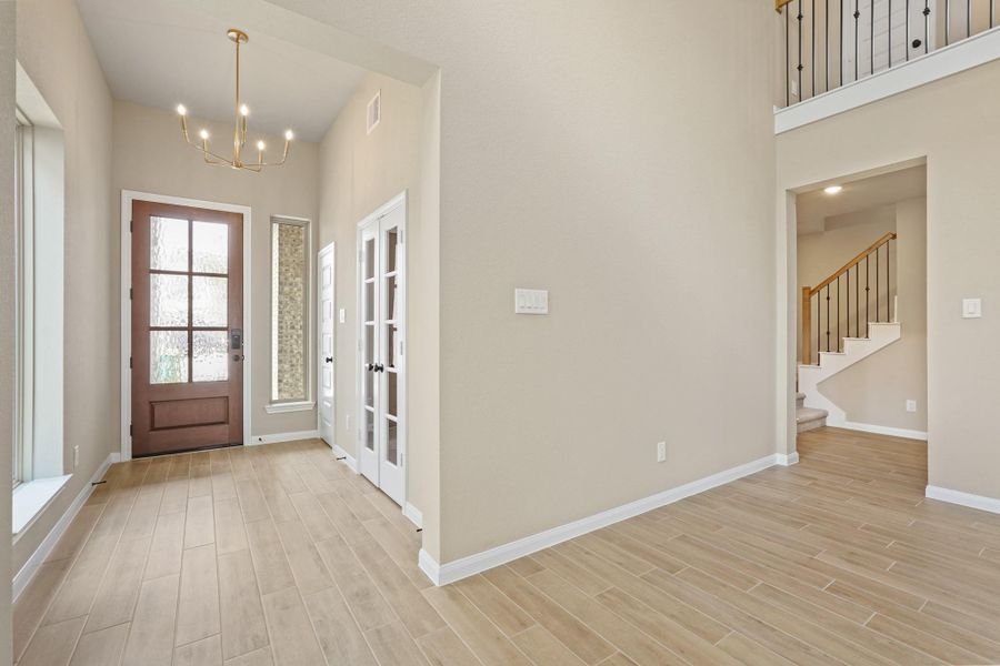 Spacious, unfurnished interior of a new home in Elyson, Katy (Image 8). Spacious, unfurnished interior of a new home in Elyson, Katy (Image 8).