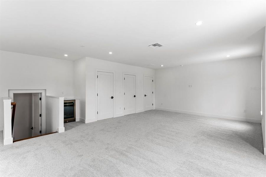 Spacious, unfurnished interior of a new home in , Tampa (Image 88).