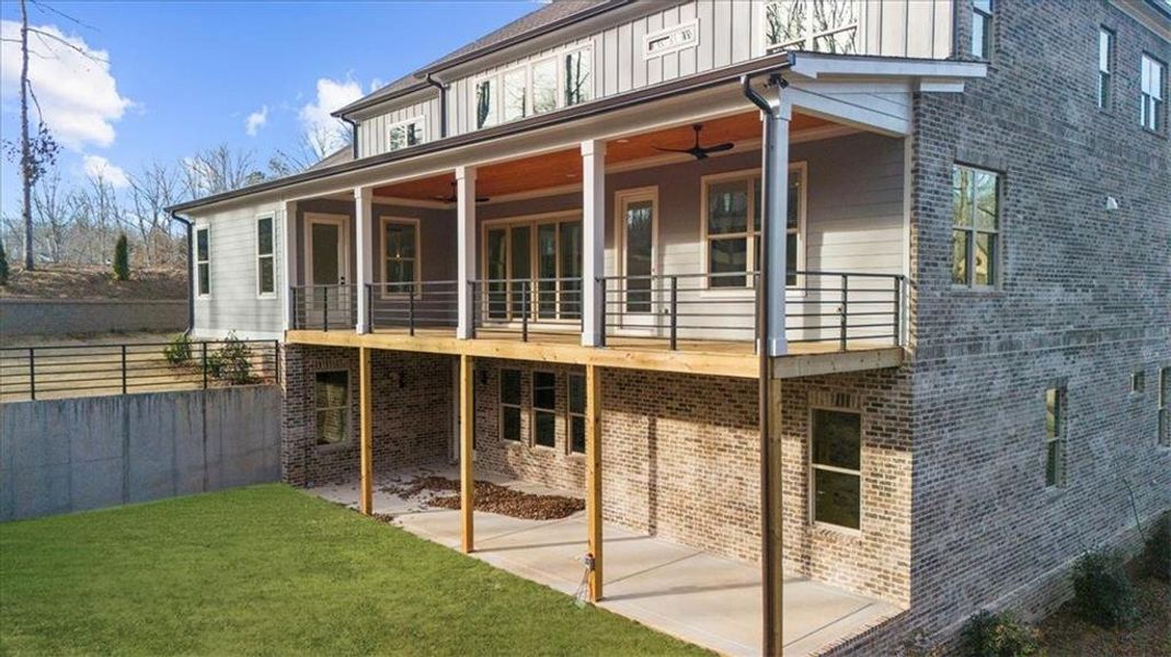 Exterior details and patio area of a home in , Gainesville (Image 40).