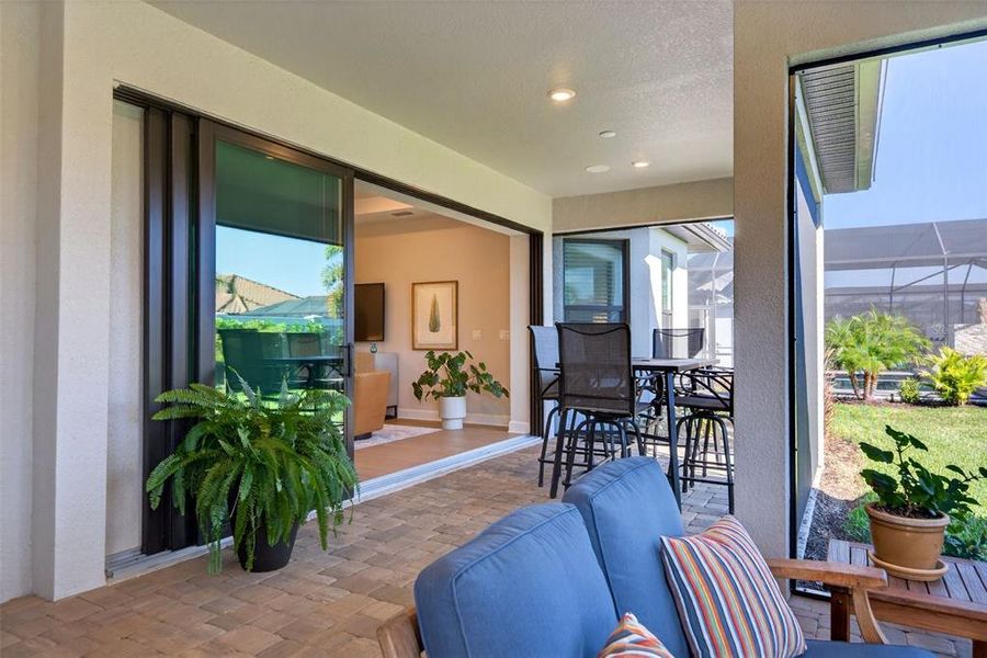 Exterior details and patio area of a home in , Bradenton (Image 26).
