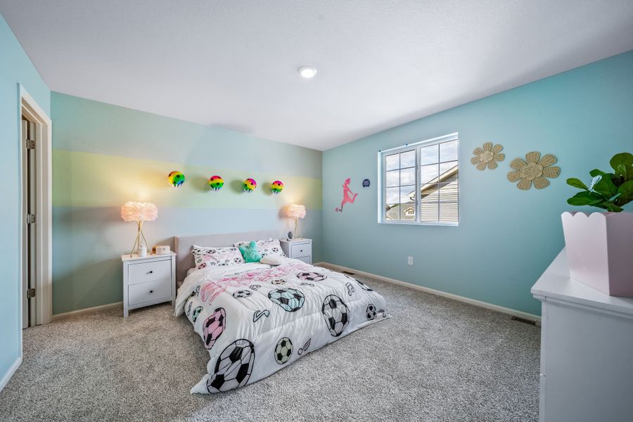 Furnished interior view inside a new home in Thompson River Ranch, Johnstown (Image 21).