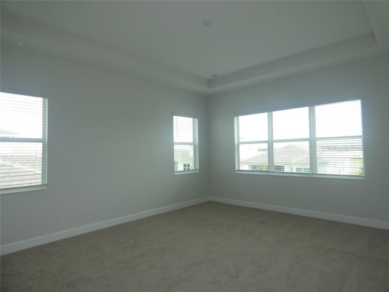 Spacious, unfurnished interior of a new home in , Westlake (Image 35).