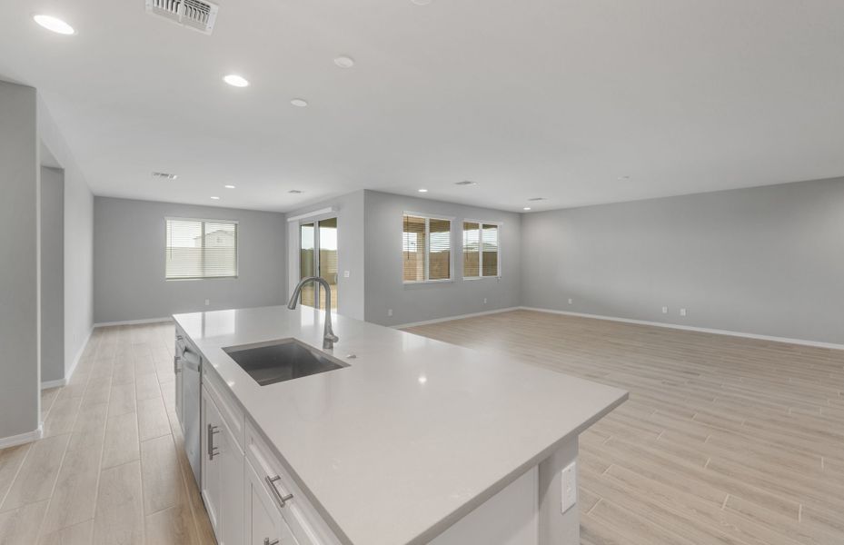 Image 28 of a home in El Rancho Santa Rosa.