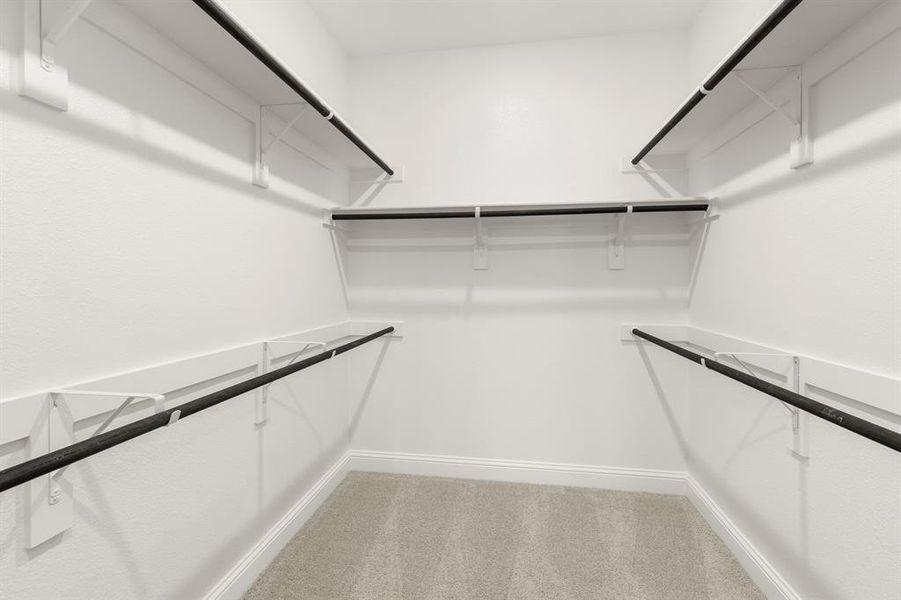 18. 6216 Havature - Closet