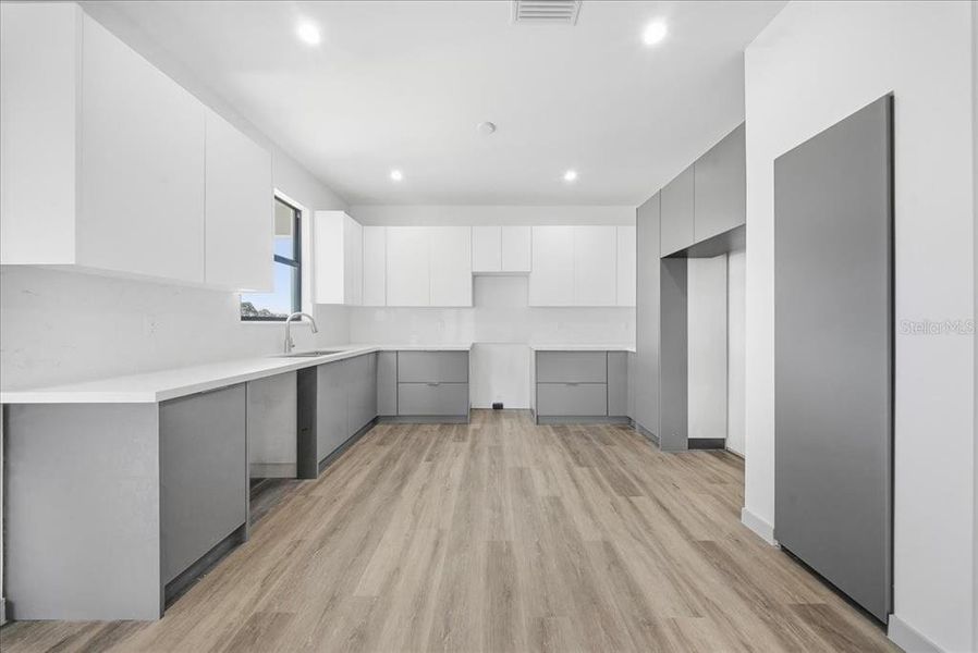 Image 35 of a home in .