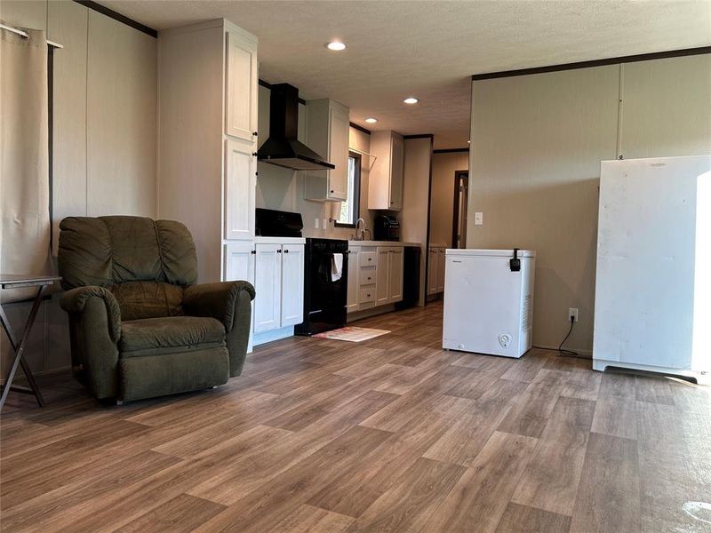 Furnished interior view inside a new home in , Grand Saline (Image 12).