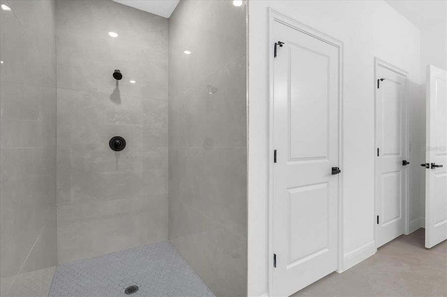 Image 35 of a home in .