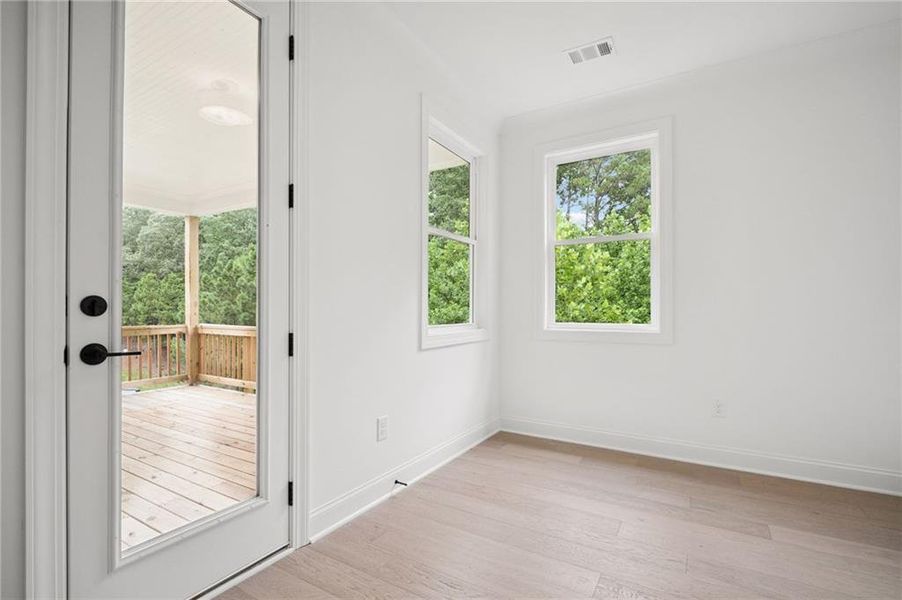 Spacious, unfurnished interior of a new home in Lakeside at River Green, Canton (Image 39).