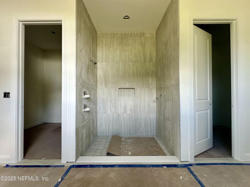 Spacious, unfurnished interior of a new home in SilverLeaf, St. Augustine (Image 10).