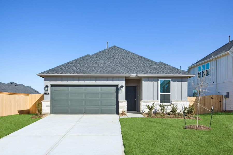 Front exterior of a new home in Montgomery Bend, Montgomery, TX, highlighting curb appeal (Image 1). Front exterior of a new home in Montgomery Bend, Montgomery, TX, highlighting curb appeal (Image 1).