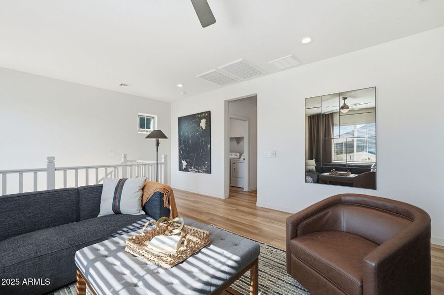 1511 W SIERRA VISTA DR 1511 W SIERRA VISTA DR