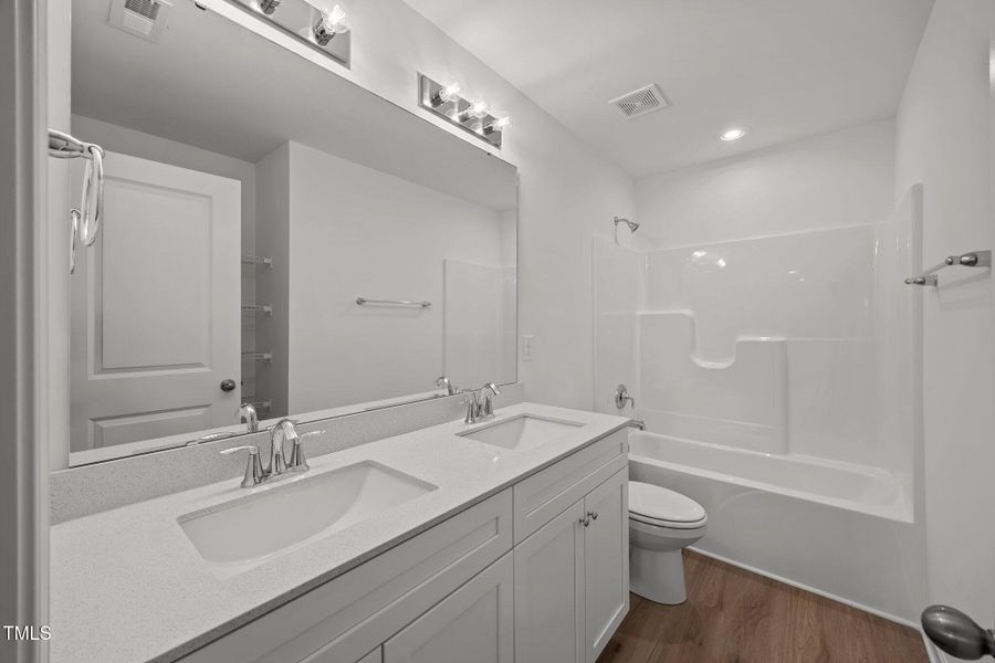 21-web-or-mls-2995 Faucette Burlington N