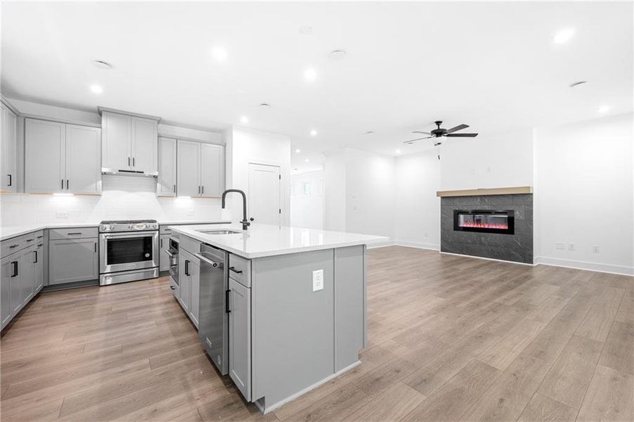 Furnished interior view inside a new home in Avondale Park, Decatur (Image 8).