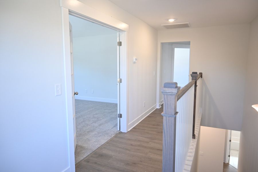 Spacious, unfurnished interior of a new home in Rookers Bend, Smyrna (Image 33).