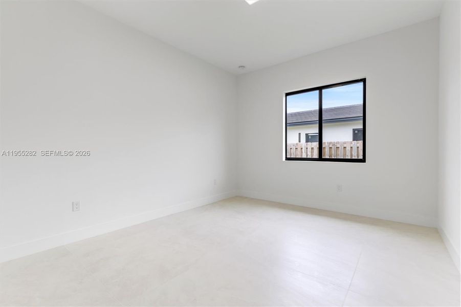 Spacious, unfurnished interior of a new home in , Cutler Bay (Image 23).
