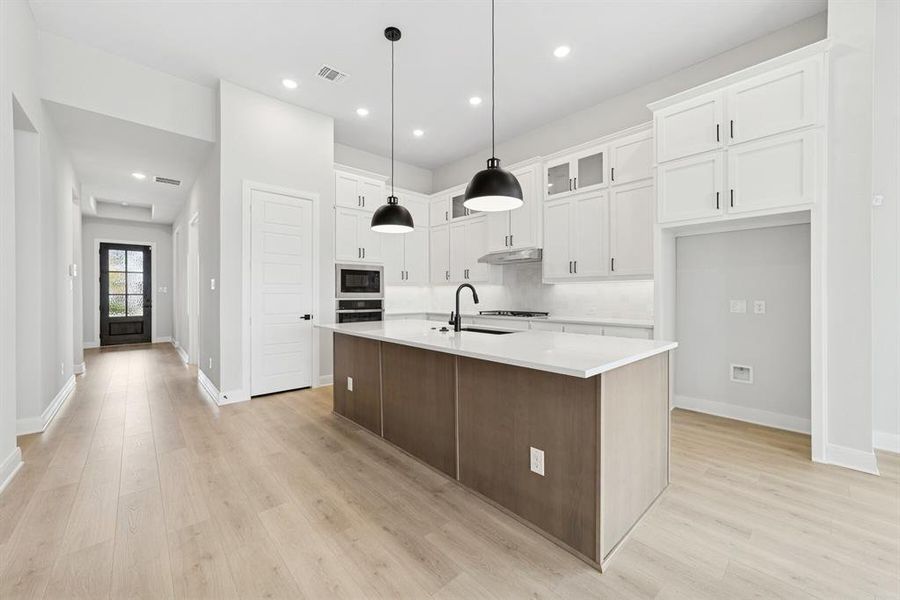 Furnished interior view inside a new home in Painted Tree - Classic Series, McKinney (Image 13). Furnished interior view inside a new home in Painted Tree - Classic Series, McKinney (Image 13).