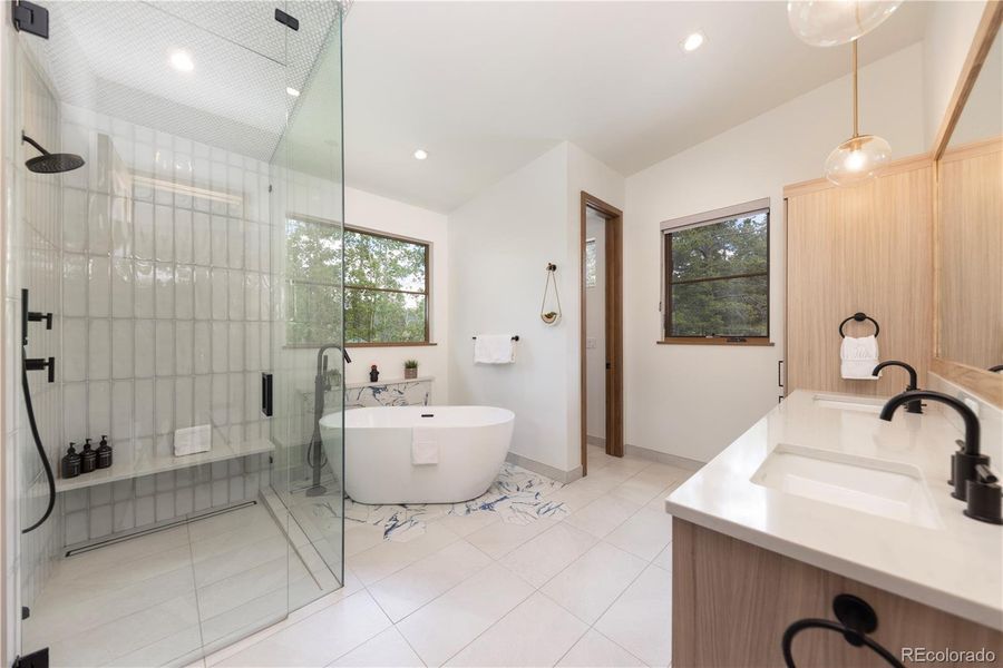 Furnished interior view inside a new home in , Breckenridge (Image 19).