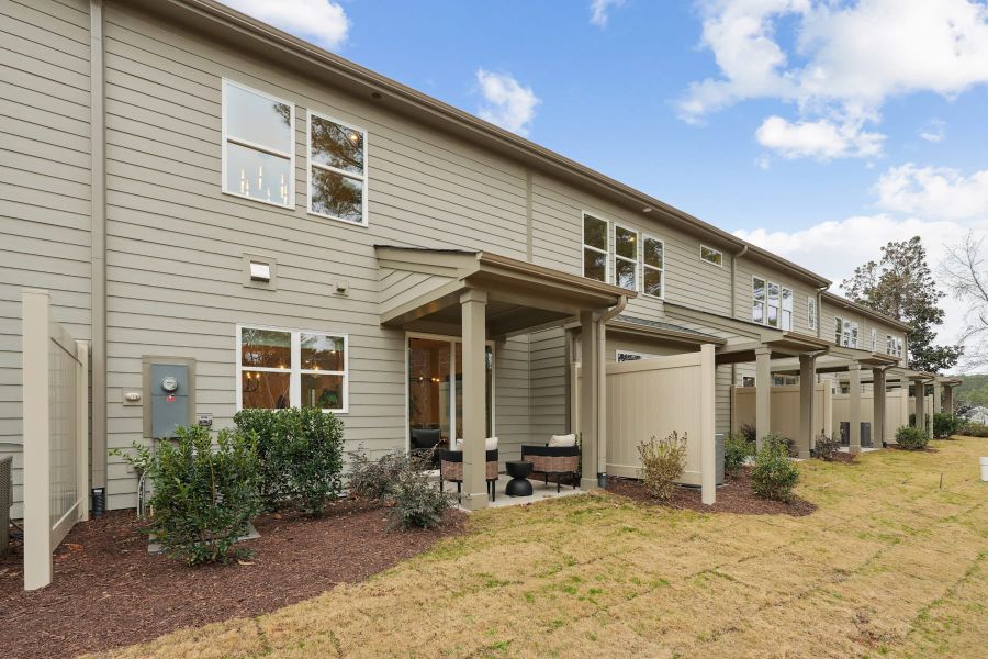 Representative exterior details of a home built from the Mitchell by Tri Pointe Homes in Summit At Homestead, Chapel Hill (Image 3).