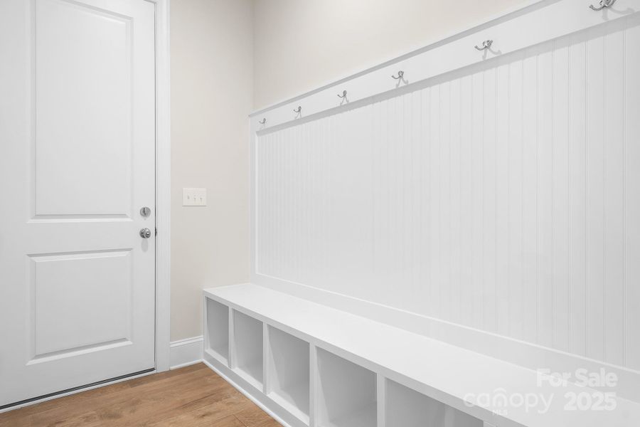 Image 39 of a home in Harbor Watch.