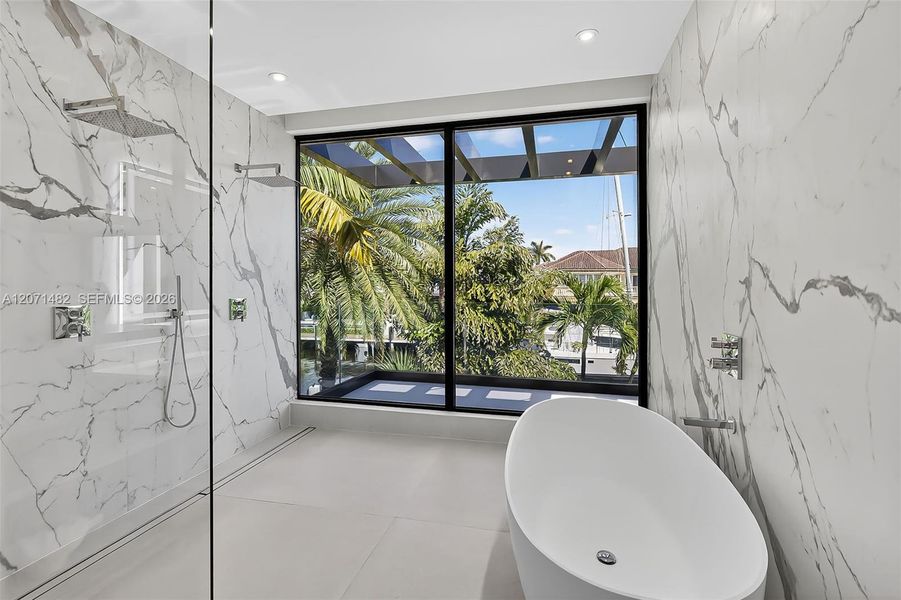 Furnished interior view inside a new home in , Fort Lauderdale (Image 39).