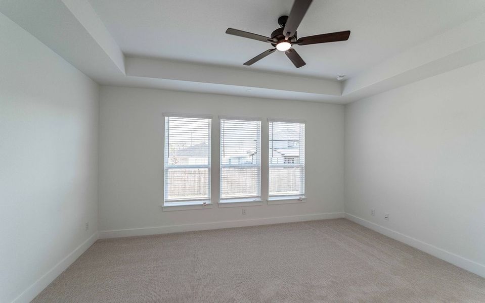 Spacious, unfurnished interior of a new home in Sanctuary, Salado (Image 13).