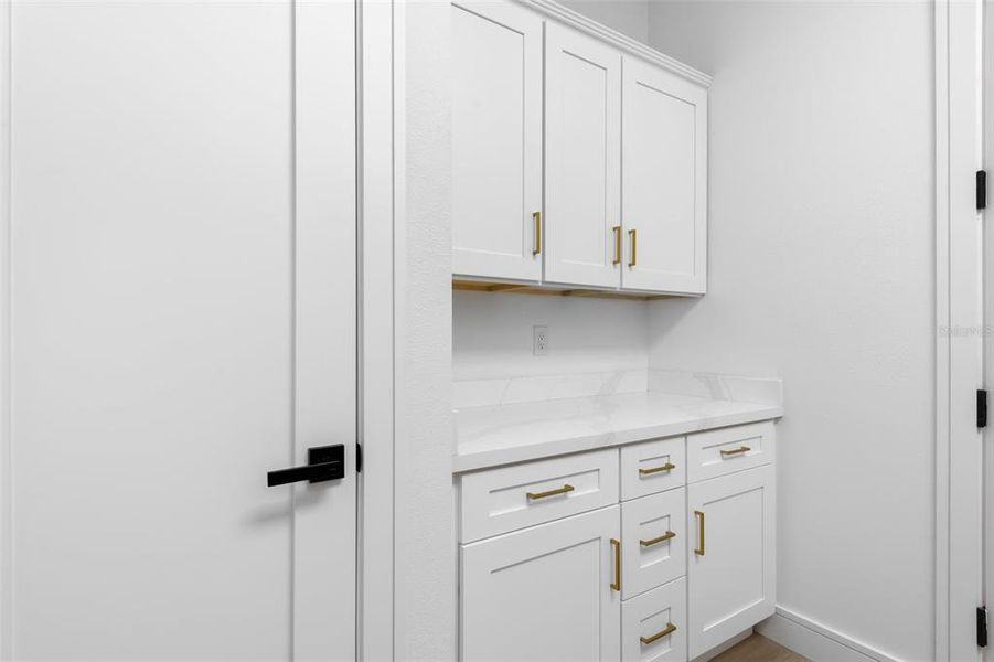 Close-up of interior finishes inside a home in , Port Charlotte (Image 14).