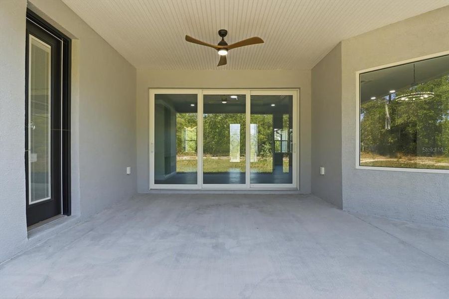Exterior details and patio area of a home in , Beverly Hills (Image 26).