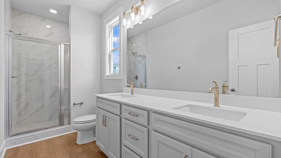 Furnished interior view inside a new home in Woodglen, Piedmont (Image 18).