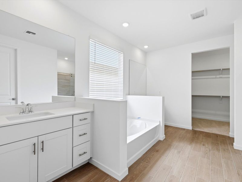 Furnished interior view inside a new home in Rancho Mirage Signature Series, Maricopa (Image 6).