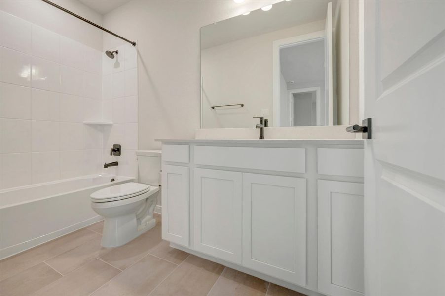Furnished interior view inside a new home in Escondido - Retreat Collection, Magnolia (Image 11). Furnished interior view inside a new home in Escondido - Retreat Collection, Magnolia (Image 11).