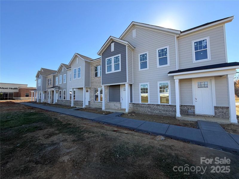 Image 4 of a home in The Crossing at Cramerton Mills.