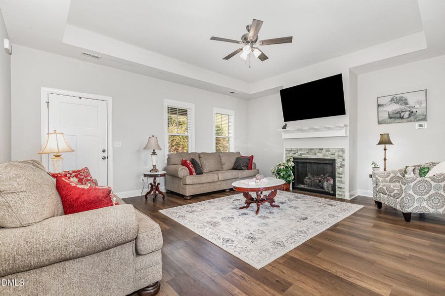 009_img_8913-edit_776