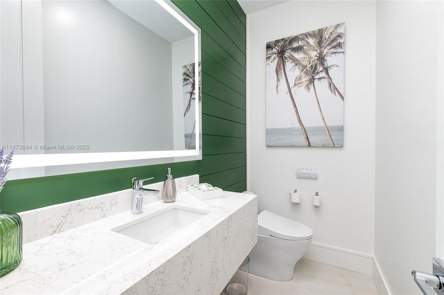 Furnished interior view inside a new home in , Lighthouse Point (Image 7).