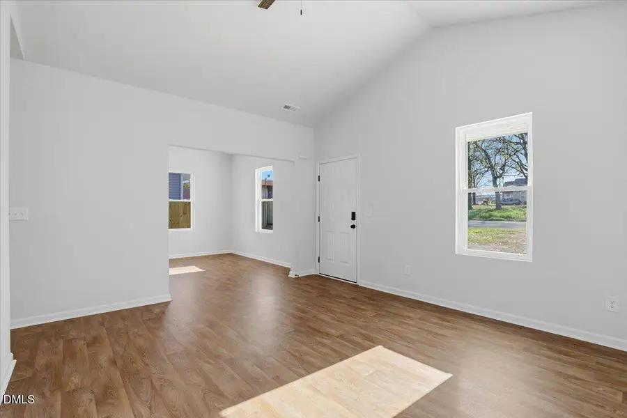 06-413 N Virginia St-6