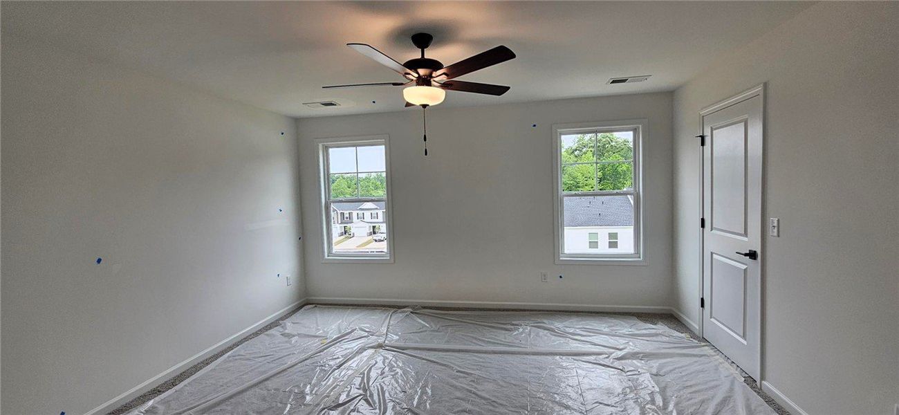 This spacious room offers comfort with ample natur This spacious room offers comfort with ample natur