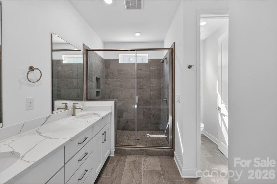 Primary bath